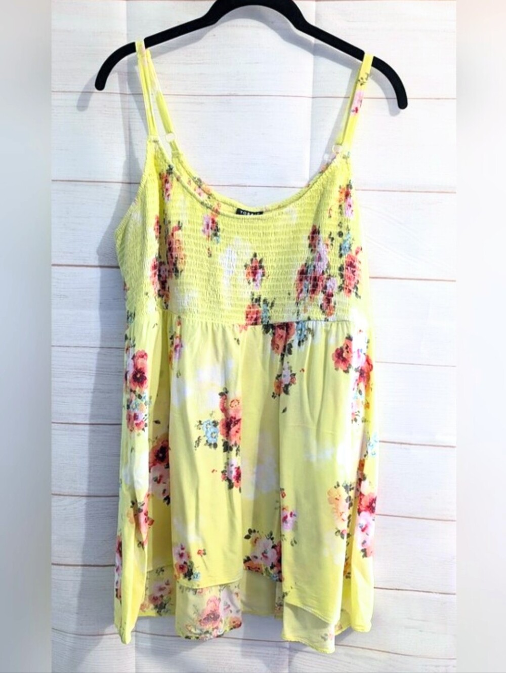Nwot Torrid Beautiful ❤️ Yellow Floral Smocked Cami with Adjustable Straps 1X